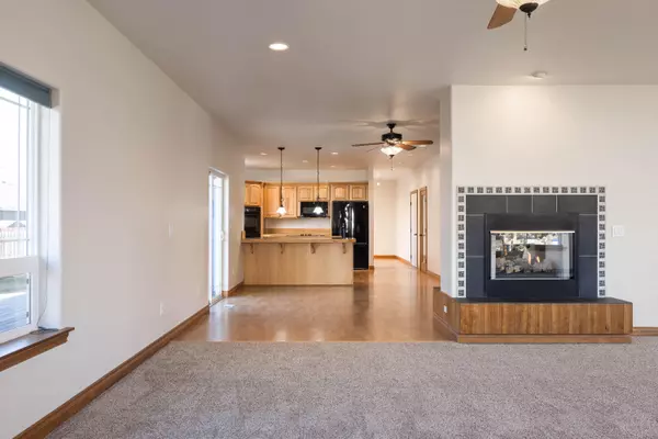 Redmond, OR 97756,2919 Cascade Vista DR