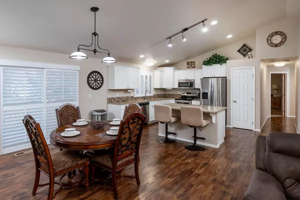 Bend, OR 97707,17064 Sacramento RD