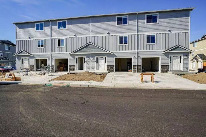 White City, OR 97503,7790 Jacqueline WAY