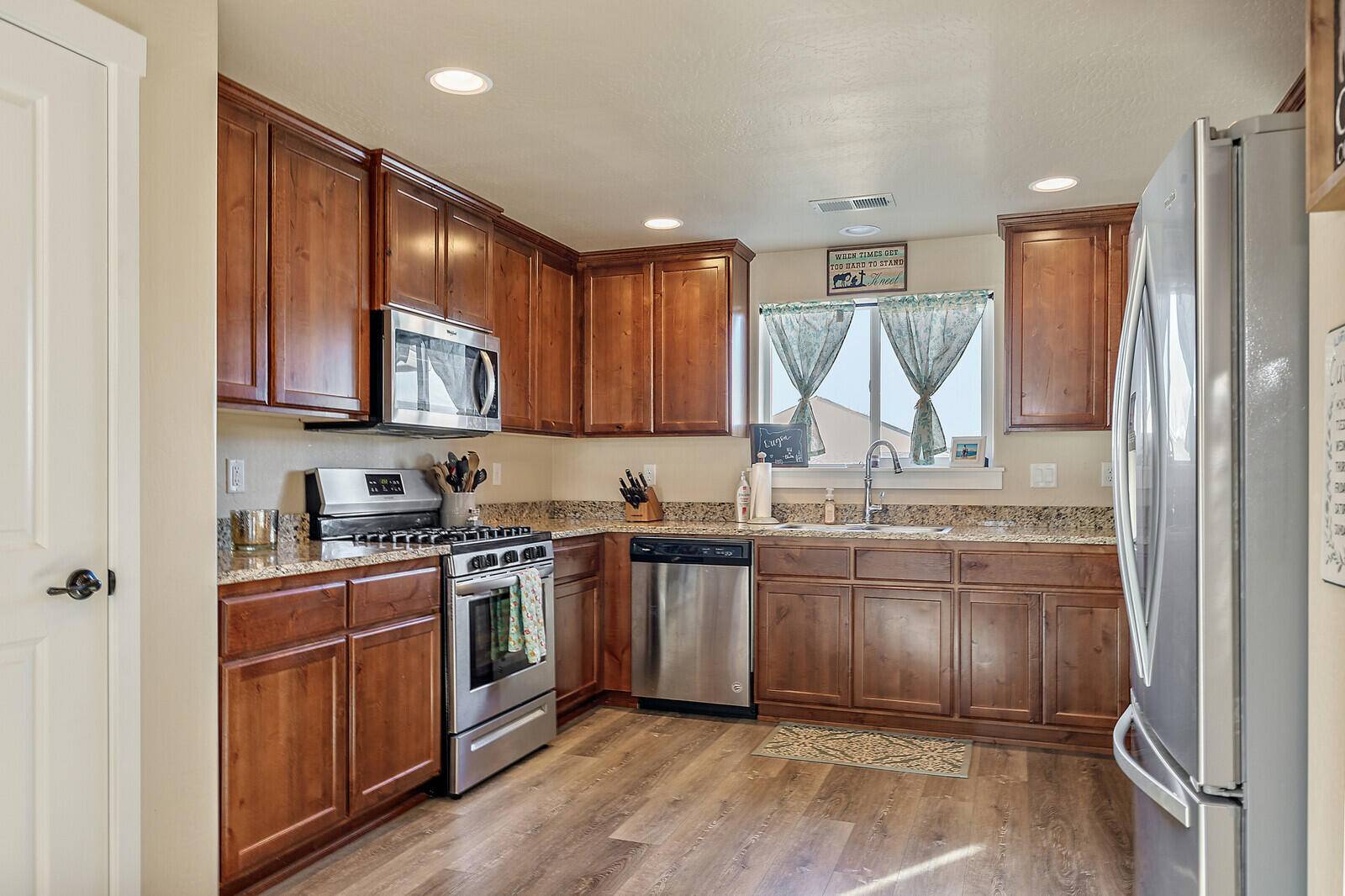 Eagle Point, OR 97524,705 Sheffield DR