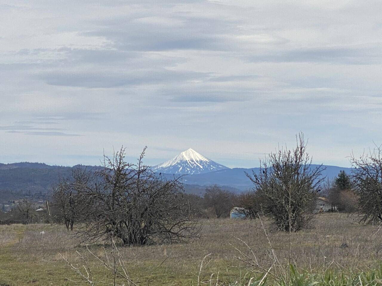 2971 Dodge RD, Eagle Point, OR 97524