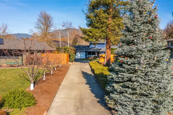 Grants Pass, OR 97526,1609 Prospect AVE