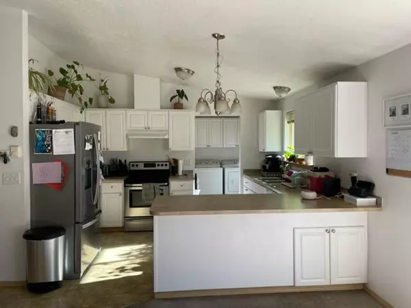 Cave Junction, OR 97523,310 Gamay DR