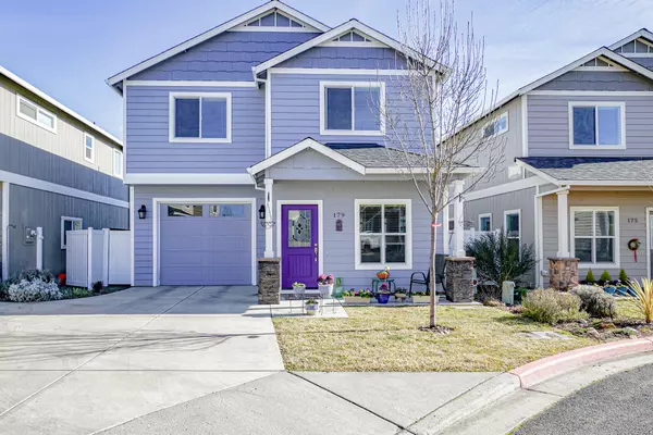 179 Poppy Bay PL,  Talent,  OR 97540