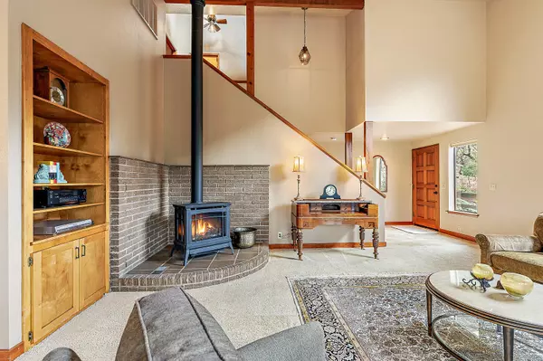 Grants Pass, OR 97527,760 Keen RD