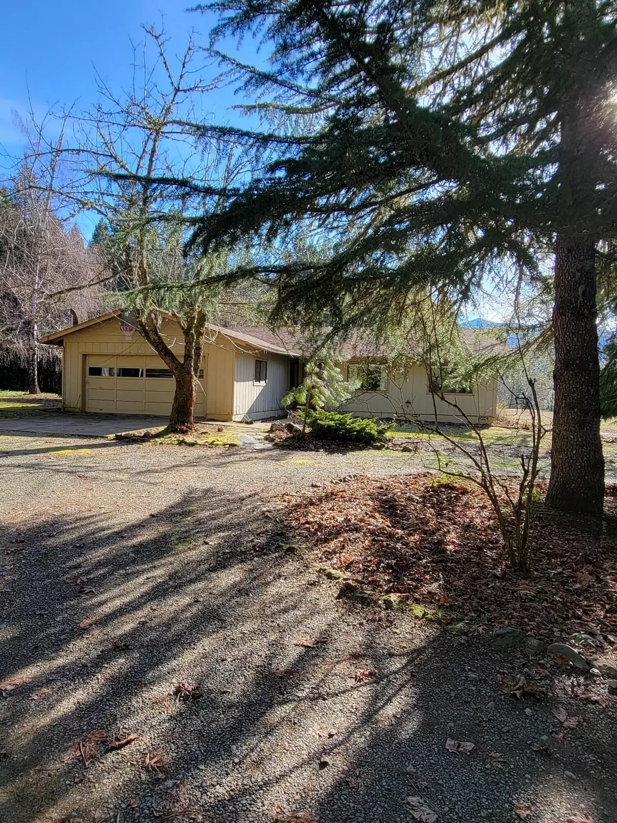 Selma, OR 97538,4154 Deer Creek RD