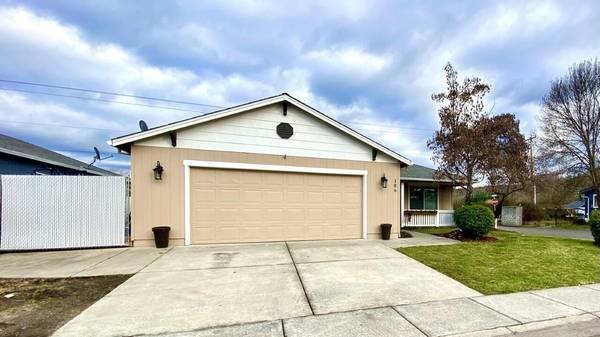 306 Sandi WAY, Eagle Point, OR 97524