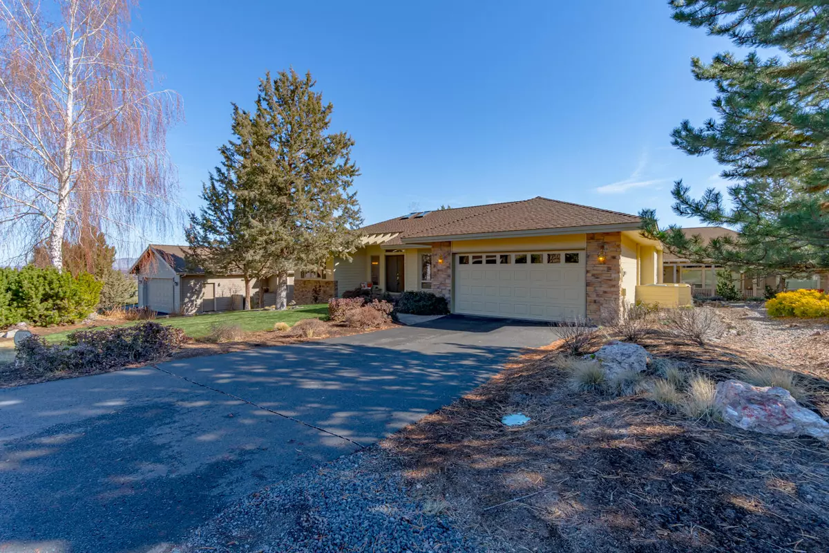 Redmond, OR 97756,962 Sacred Falls DR