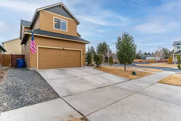 Bend, OR 97702,61941 Suffolk PL