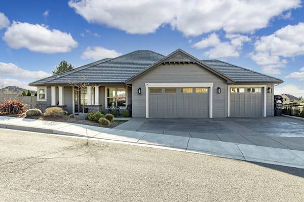 5603 Autumn Park DR, Medford, OR 97504