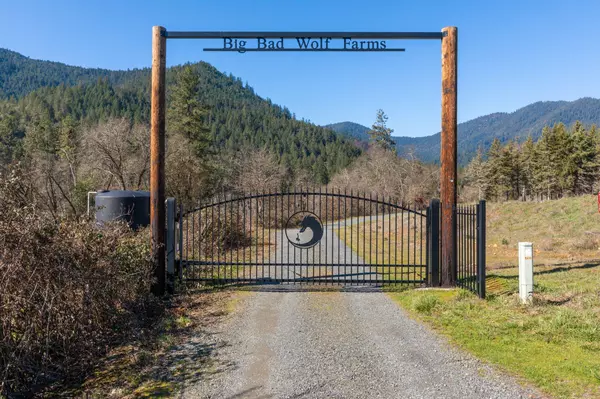 Rogue River, OR 97537,2577 Evans Creek RD