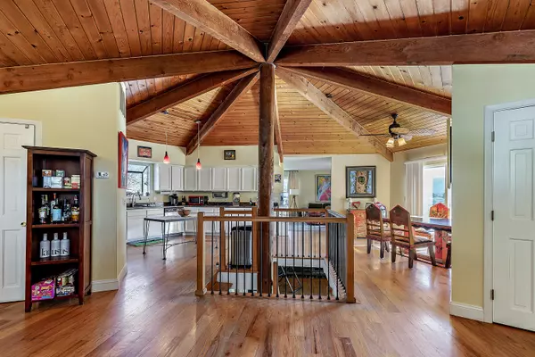 Ashland, OR 97520,5301 Highway 66