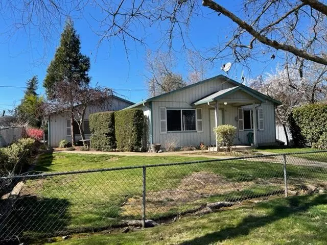 Medford, OR 97501,16-18 Columbus AVE