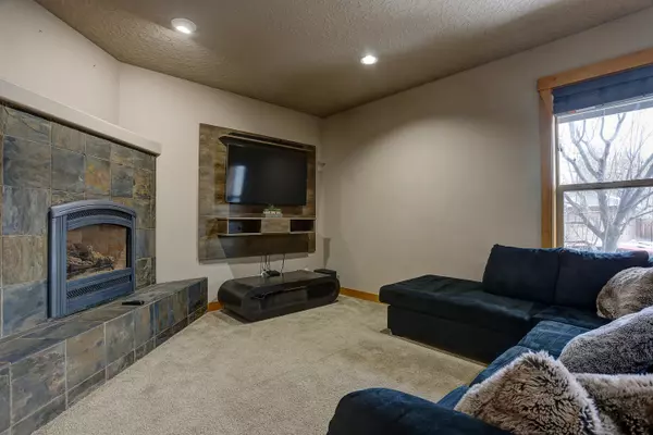 Bend, OR 97702,61394 Merriewood CT