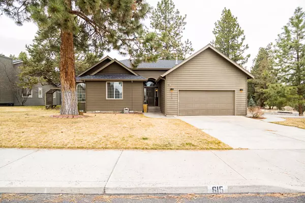 615 Airpark DR, Bend, OR 97702