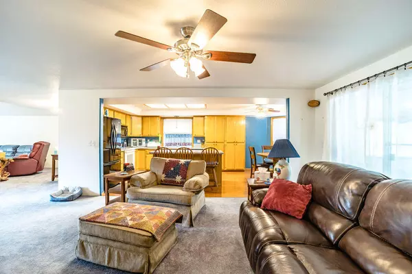 Medford, OR 97504,3057-3059 Ruby DR