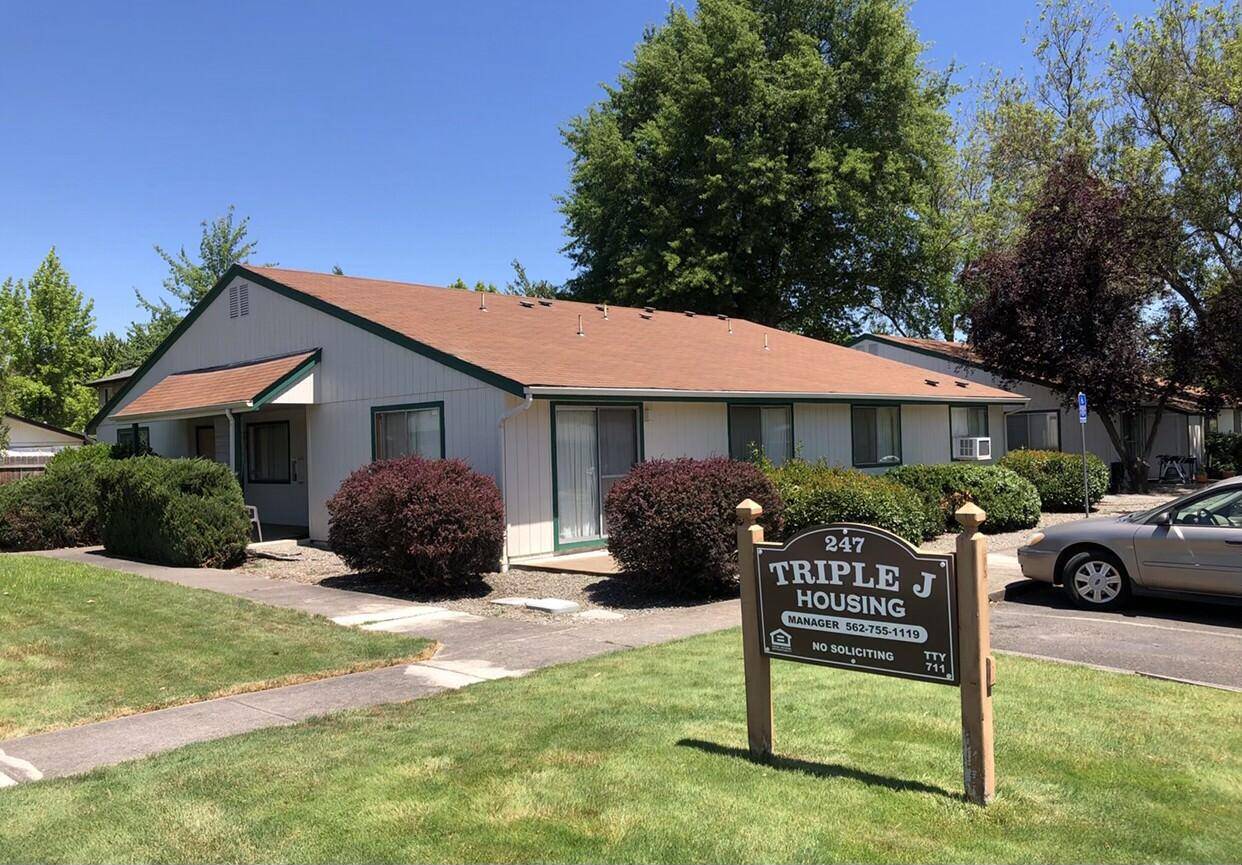 247 Lorraine AVE, Eagle Point, OR 97524