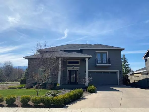 3644 Creek View DR, Medford, OR 97504