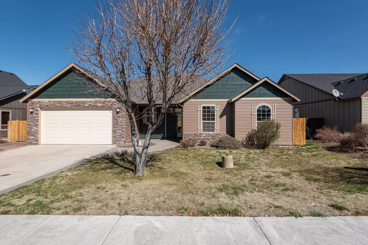 Redmond, OR 97756,2121 Quince PL