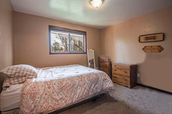 Madras, OR 97741,231 9th ST #231-241
