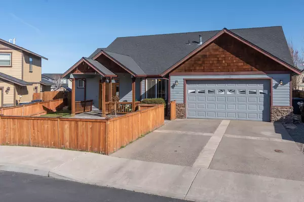 Redmond, OR 97756,1727 Larch Wood CT