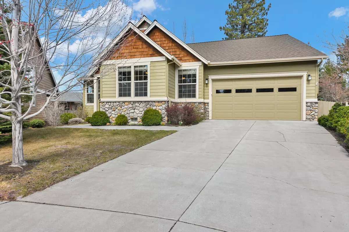 Bend, OR 97702,19573 Pond Meadow CT