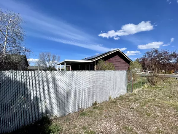 Redmond, OR 97756,1761 27th ST