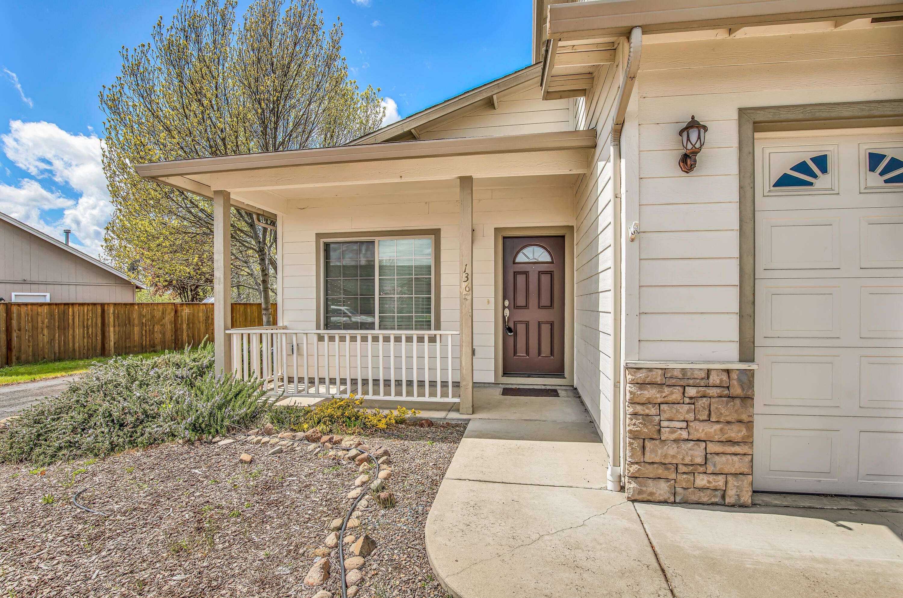 Eagle Point, OR 97524,136 Dianne WAY