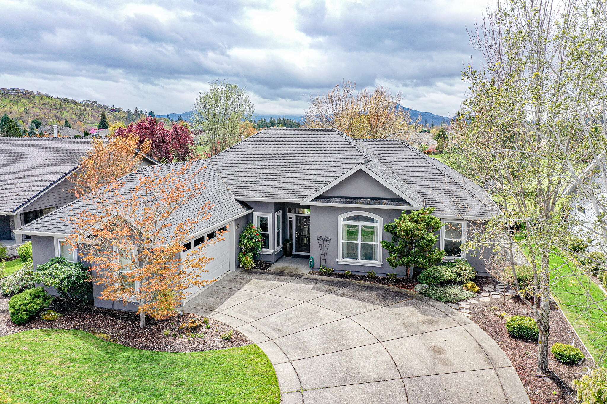 Eagle Point, OR 97524,878 St. Andrews WAY