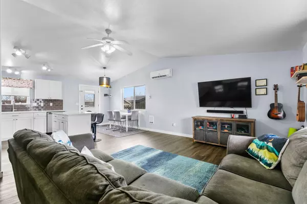 Culver, OR 97734,729 Center Ridge DR