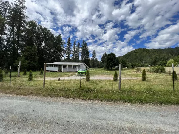 Wolf Creek, OR 97497,874 Sunny Valley LOOP