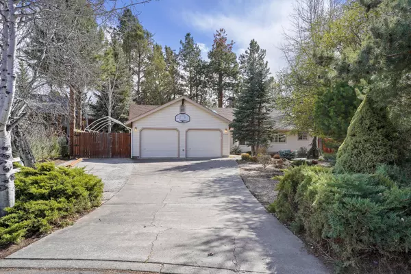 Bend, OR 97702,21075 Lost Valley CT