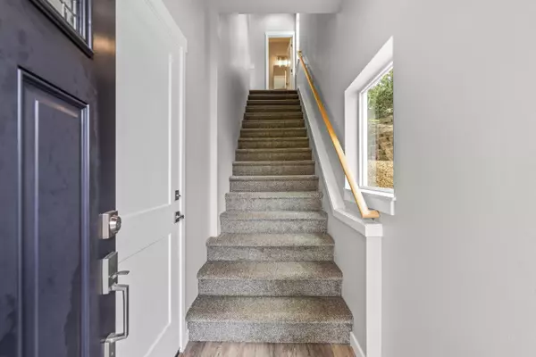 Bend, OR 97701,1773 Lotus DR