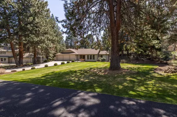 20405 White Pass CT, Bend, OR 97702