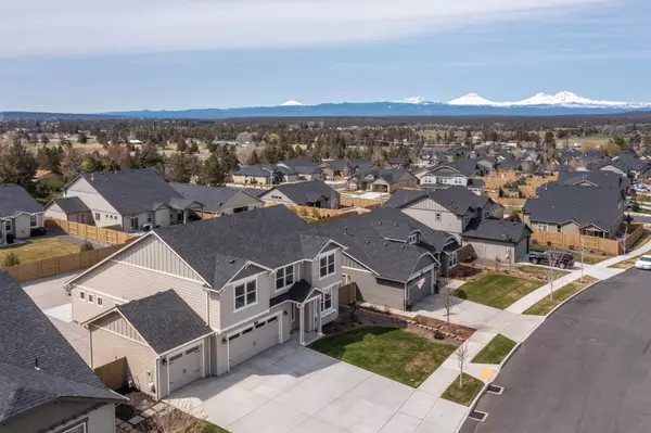 Redmond, OR 97756,4594 Volcano View WAY