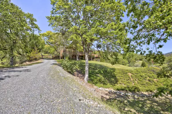 Gold Hill, OR 97525,3626 Hosmer LN