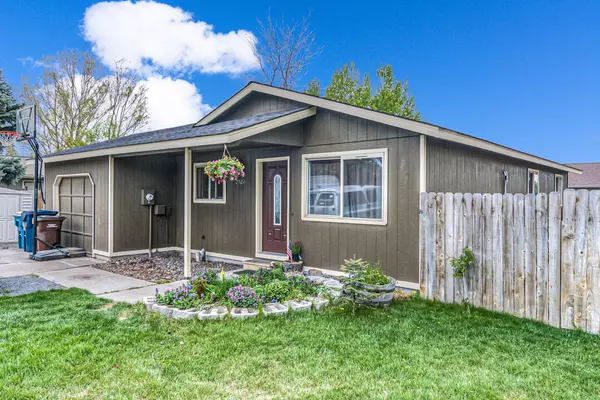 2522 Evergreen AVE, Redmond, OR 97756