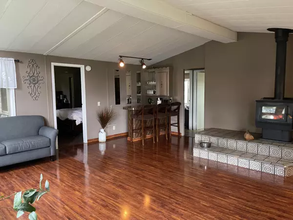 Prospect, OR 97536,489 Red Blanket RD