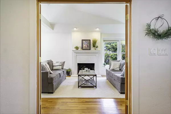 Medford, OR 97504,10 Windsor AVE