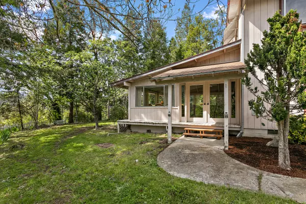 Canyonville, OR 97417,240 Pruden Hill LN