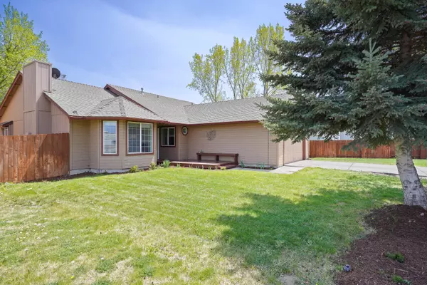 Redmond, OR 97756,920 21st ST