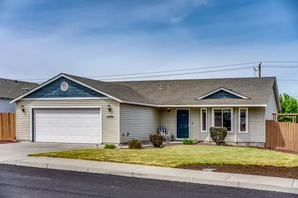 2847 9th PL, Redmond, OR 97756