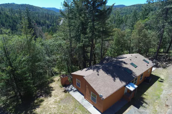 479 Wagon Trail DR, Jacksonville, OR 97530