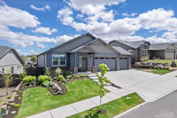 2428 43rd PL, Redmond, OR 97756