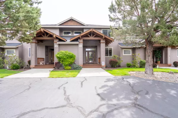 854 Golden Pheasant DR, Redmond, OR 97756