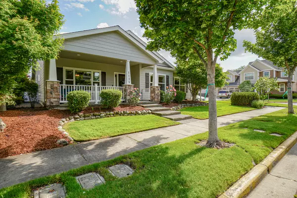 Central Point, OR 97502,1135 Shake DR