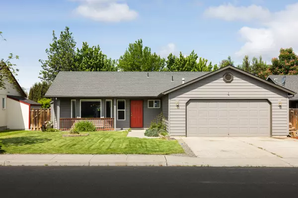 1747 7th ST, Redmond, OR 97756