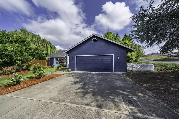 Medford, OR 97504,3091 Ruby DR