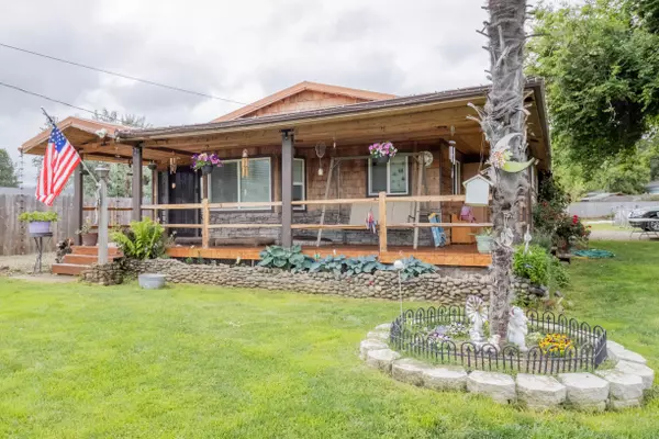 Grants Pass, OR 97526,6174 Monument DR