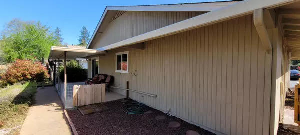 Rogue River, OR 97537,717 BROOKSIDE CIR